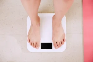 average weight for 5'6 male
